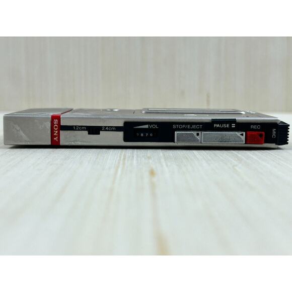 SONY Microcassette Corder M-100 - Picture 5 of 14